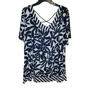 Avenue Navy Floral V-Neck Short Sleeve Top with Crisscross Back Plus Size 22/24